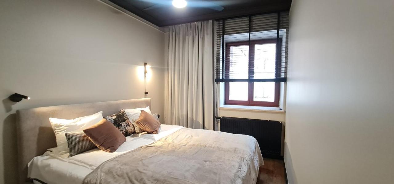 Entu Apartamenty Odrzanska Вроцлав Екстер'єр фото
